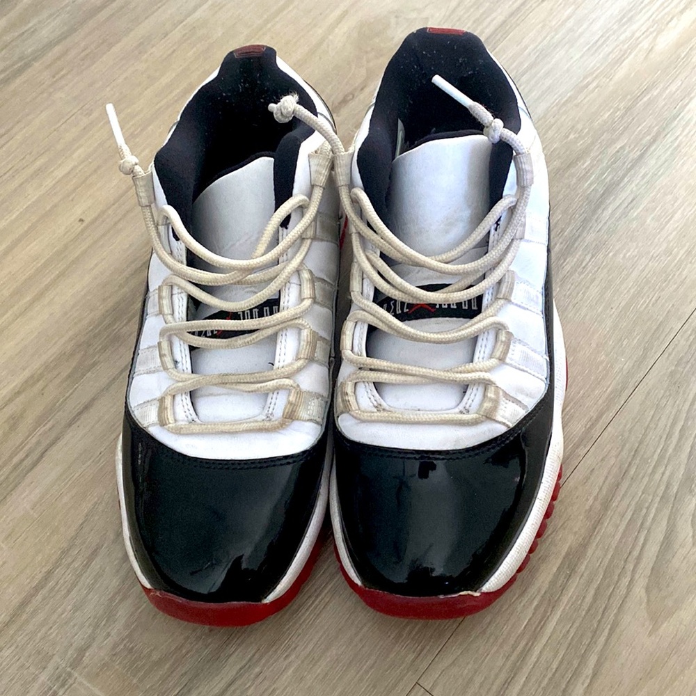 Jordan 11 chicagos
